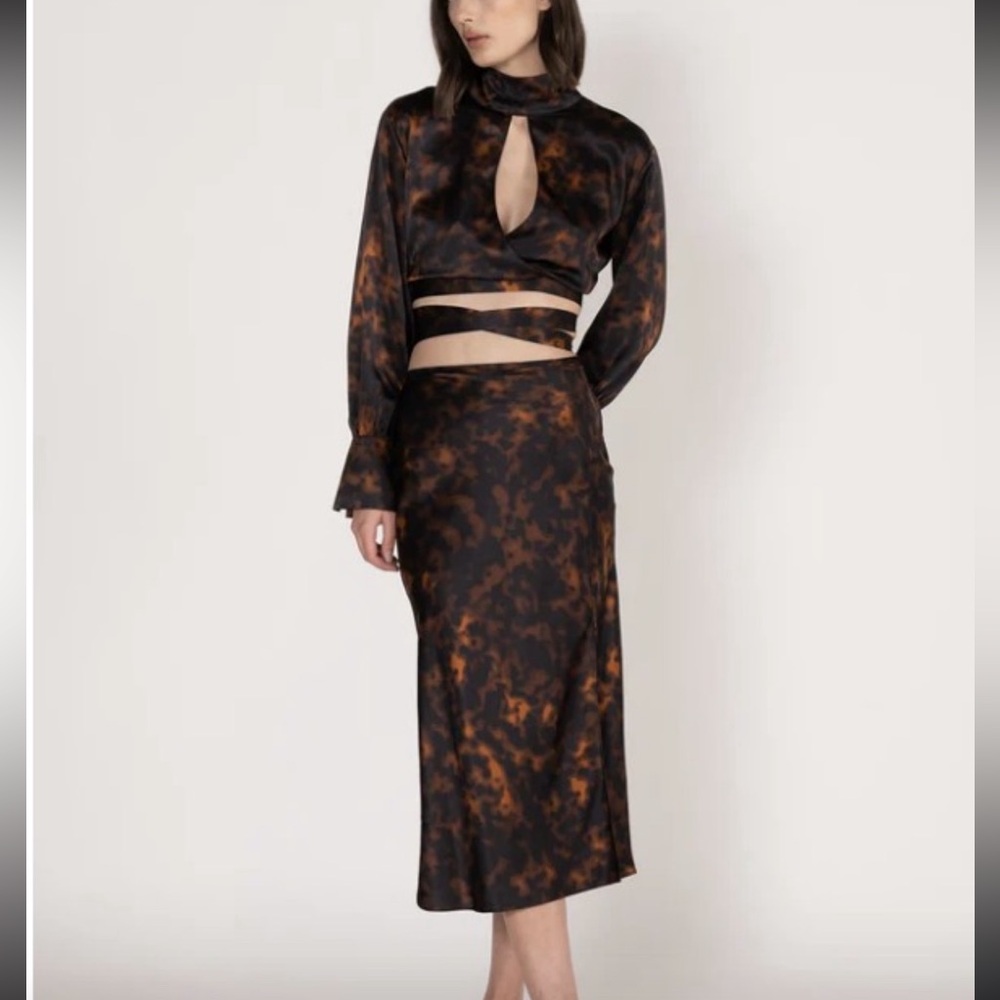 GINIA Set THEA SLIM LINE SKIRT/THEA TIE DETAIL TOP